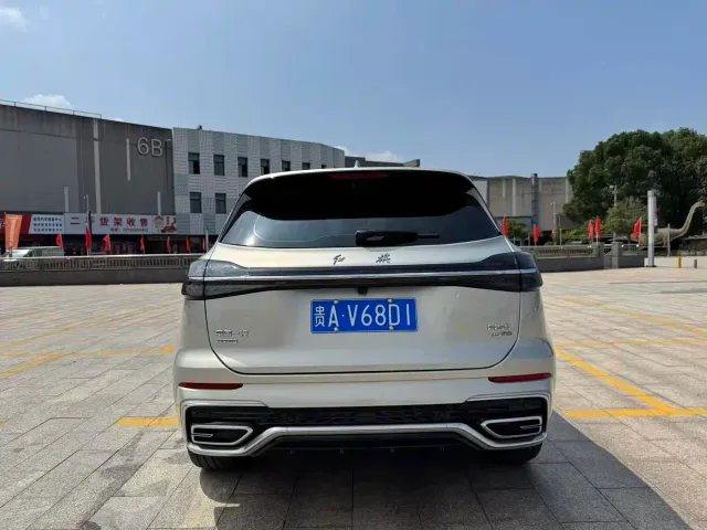 Hongqi HS5 — Фото автомобиля 5