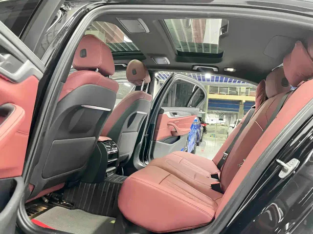 BMW 5 Series — Фото автомобиля 7