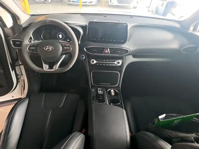 Hyundai Santa Fe — Фото автомобиля 9