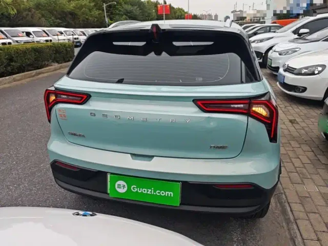 Geely Geometry E Firefly — Фото автомобиля 5
