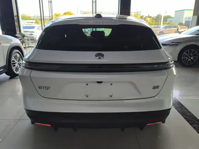 Nio ET5 Touring — Фото автомобиля 5