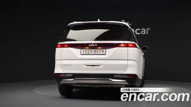 Kia Canival Carnival 4 поколение Бензин 7 мест Noblesse — Фото автомобиля 4