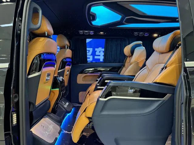 Mercedes-Benz Vito — Фото автомобиля 9