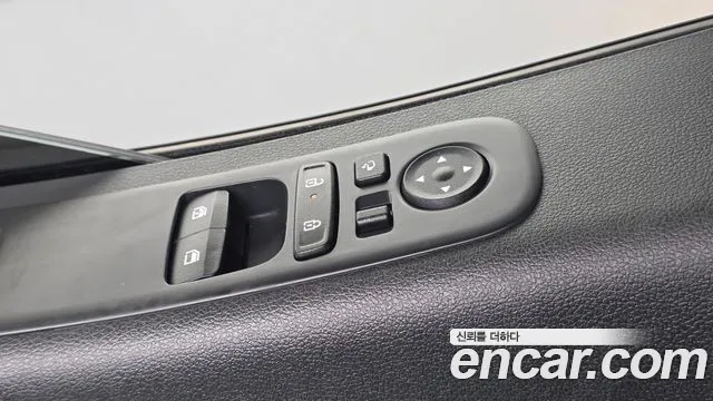 Hyundai Staria Staria — Фото автомобиля 11
