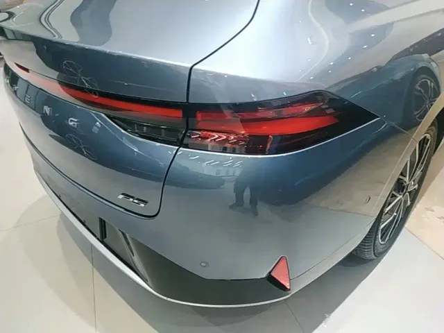 Xpeng P5 — Фото автомобиля 7