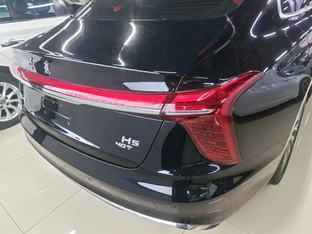 Hongqi H5 — Фото автомобиля 7