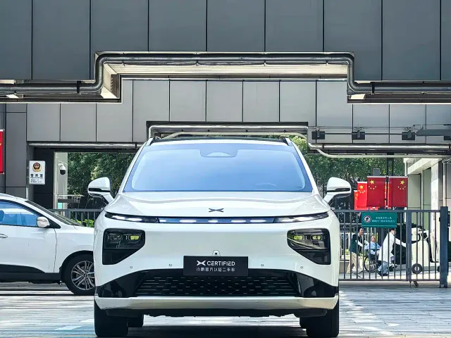 Xpeng G9 — Фото автомобиля 2