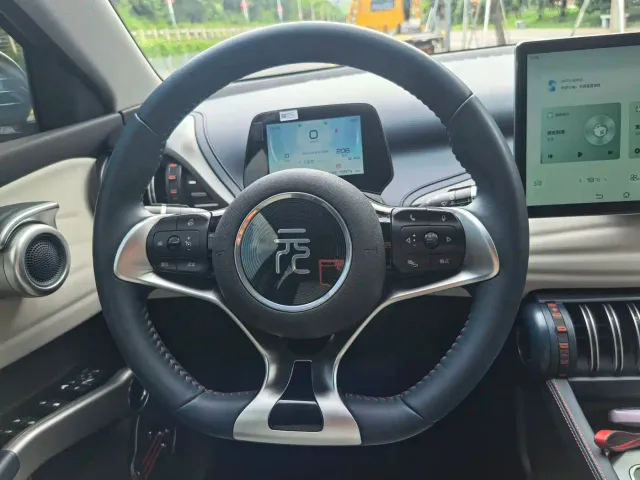 BYD Yuan PLUS — Фото автомобиля 11