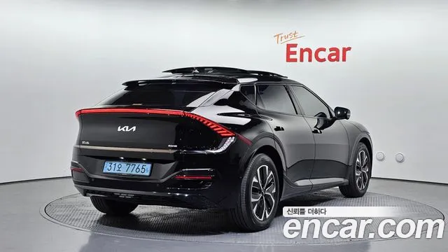 Kia EV6 — Фото автомобиля 2