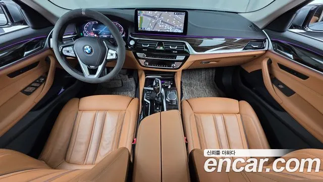 BMW 5 Series G30 — Фото автомобиля 10