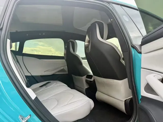 Xiaomi SU7 — Фото автомобиля 5