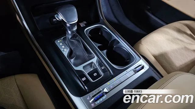 Kia Canival Carnival 4 поколение Дизель 9 мест Prestige — Фото автомобиля 9