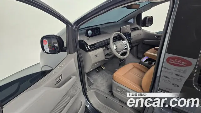 Hyundai Staria Staria L3.5 Lounge 7 мест — Фото автомобиля 11