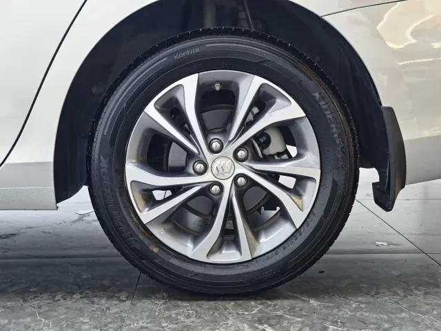 Buick Verano — Фото автомобиля 9
