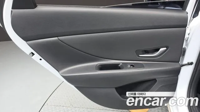 Hyundai AVANTE Avante (CN7) — Фото автомобиля 24