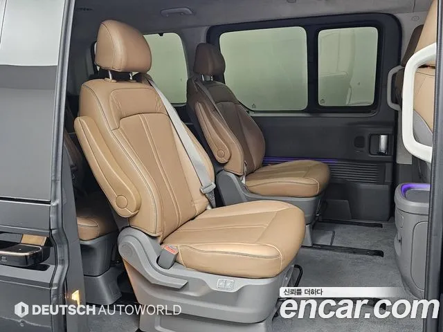 Hyundai Staria Staria 4WD Lounge 9 мест — Фото автомобиля 12