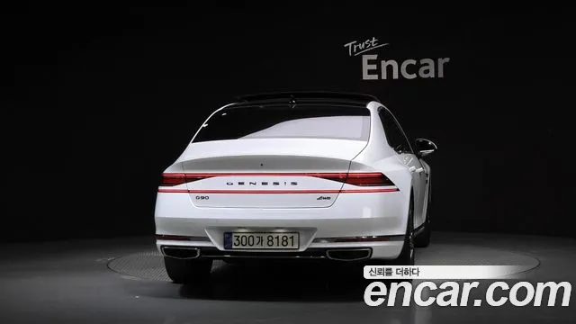 Genesis G90 Бензин 3.5 турбо AWD — Фото автомобиля 4