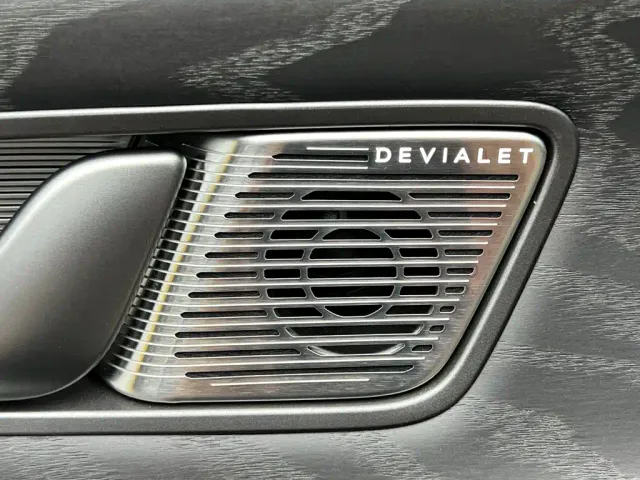 Denza D9 — Фото автомобиля 14
