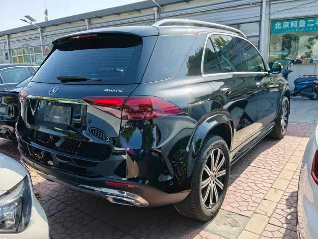 Mercedes-Benz GLE-Class — Фото автомобиля 13