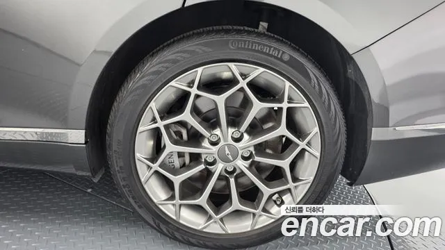 Genesis G80 Бензин 2.5 турбо 2WD — Фото автомобиля 4
