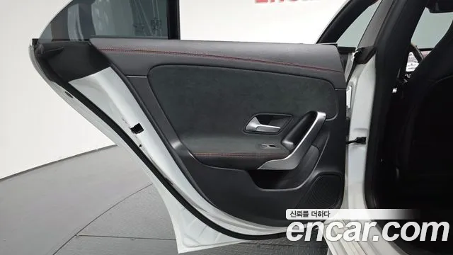 Mercedes-Benz CLA-Class — Фото автомобиля 25