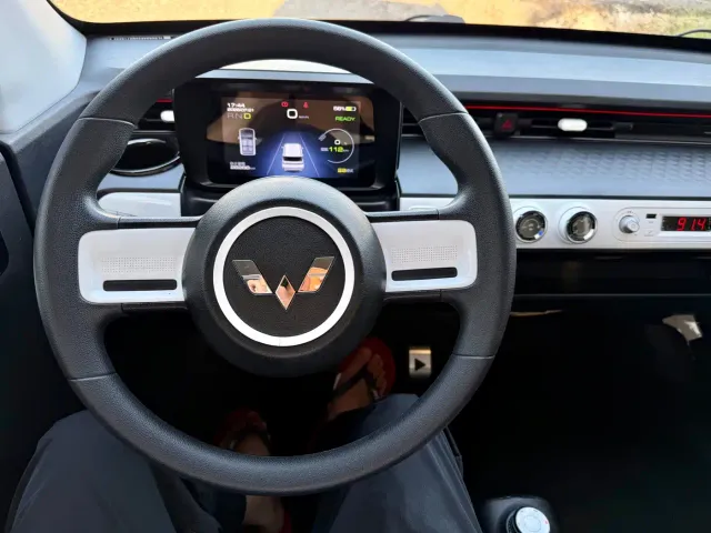 Wuling Hongguang Mini EV — Фото автомобиля 5