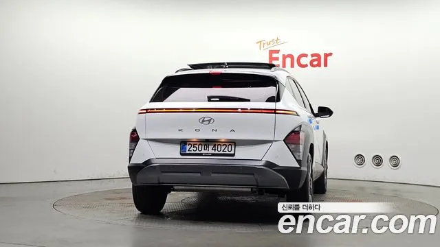 Hyundai Kona — Фото автомобиля 4