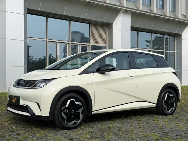 Фотография автомобиля — BYD Dolphin