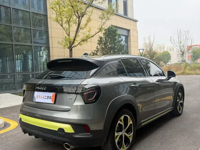 Lynk & Co 02 — Фото автомобиля 9
