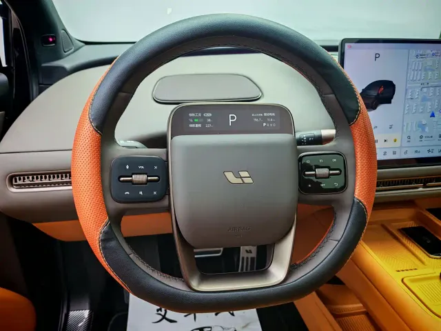 Li Auto i6 — Фото автомобиля 10