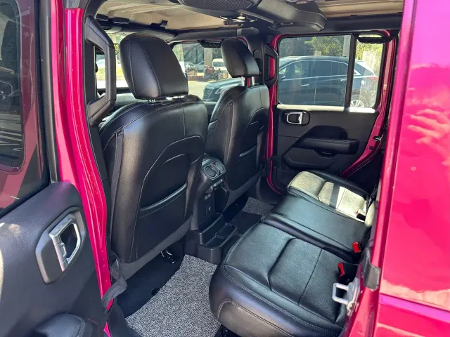 Jeep Wrangler — Фото автомобиля 8