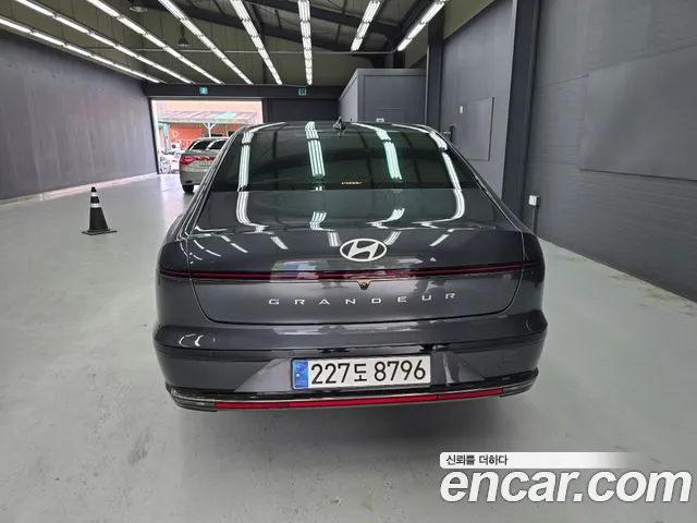 Hyundai Grandeur — Фото автомобиля 4