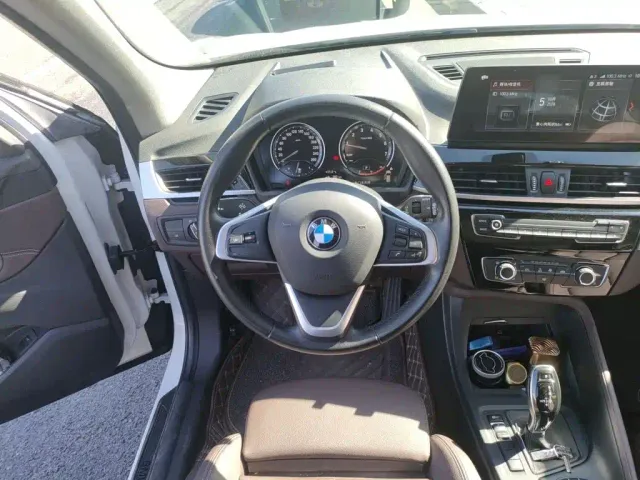 BMW X1 — Фото автомобиля 6
