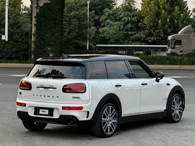 MINI Clubman — Фото автомобиля 14