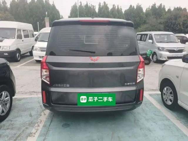 Wuling Zhengcheng — Фото автомобиля 5