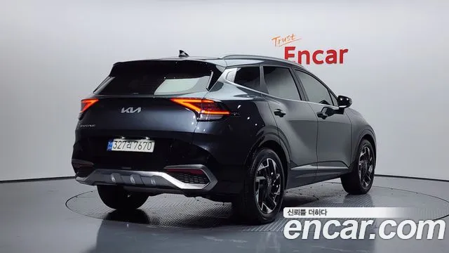 Kia Sportage Sportage 5-е поколение Бензин 1.6 турбо 2WD — Фото автомобиля 2