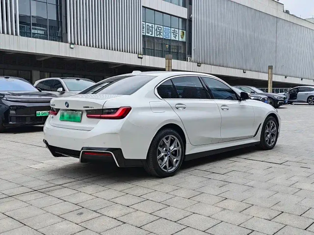BMW i3 — Фото автомобиля 18