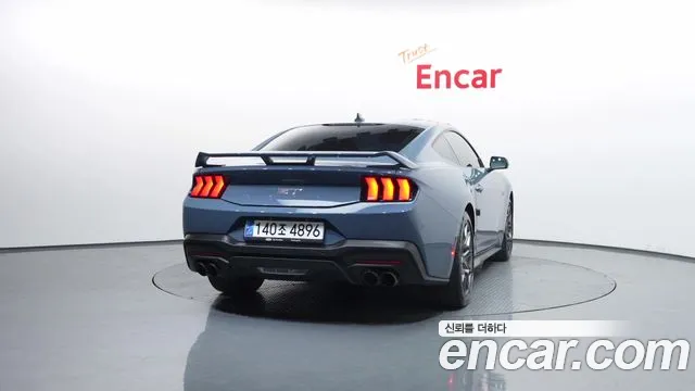 Ford Mustang Mustang 7 поколение 5.0 GT Premium Купе — Фото автомобиля 4