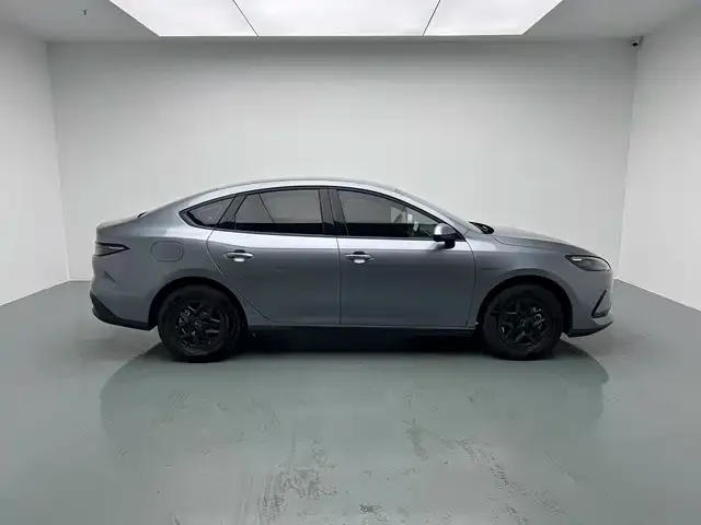 BYD Seal 05 DM-i — Фото автомобиля 8