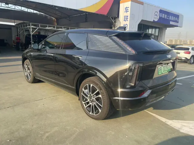 Cadillac Optiq — Фото автомобиля 6