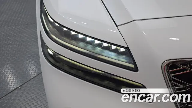 Genesis GV80 — Фото автомобиля 22