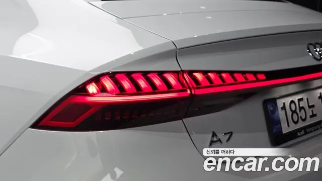 Audi A7 4K — Фото автомобиля 8