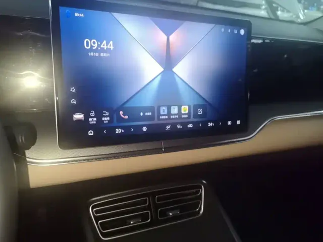 BYD Song Pro — Фото автомобиля 12