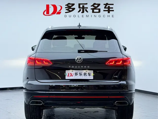 Volkswagen Touareg — Фото автомобиля 3