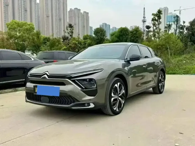 Фотография автомобиля — Citroen C5 X