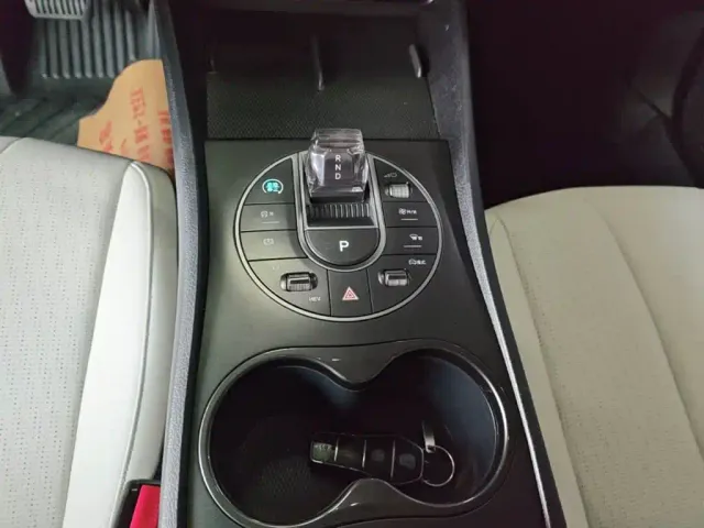 BYD Seal 05 DM-i — Фото автомобиля 13