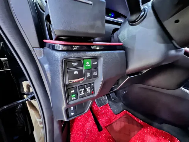 Honda Elysion — Фото автомобиля 13