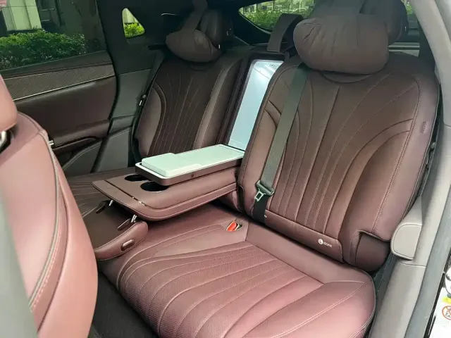 Denza Denza Z9GT 2024 Model 1100 AWD Pro Edition — Фото автомобиля 12