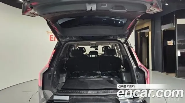 Kia EV9 Long Range 4WD — Фото автомобиля 20