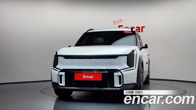 Kia EV9 — Фото автомобиля 3